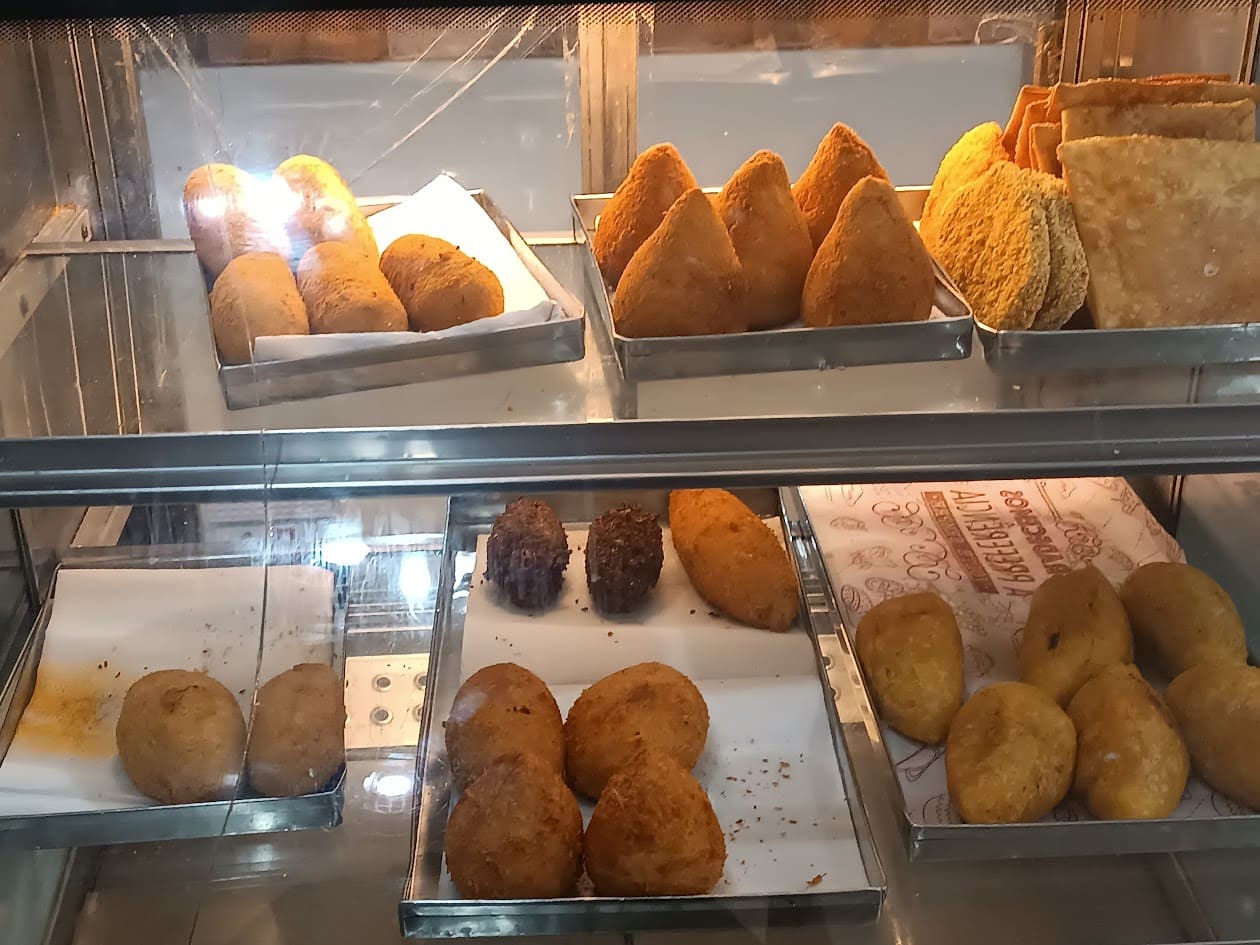 Salgados fritos variados
